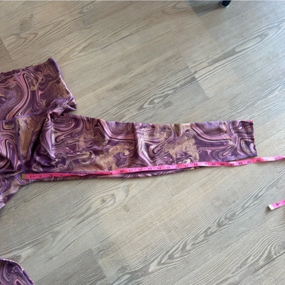 Beyond Yoga Marble High Waisted Midi Legging in Serene Marble size small womens - Picture 8 of 9